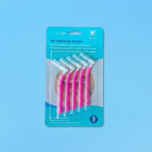 5 pieces pink L-type angled interdental brushes blister packed on blue background, shelf-ready retail dental packs factory wholesale