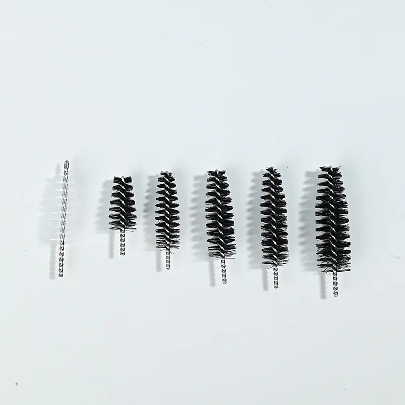 graduated density black & white nylon mascara wand brush heads with twisted metal wire for cosmetic OEM bulk production